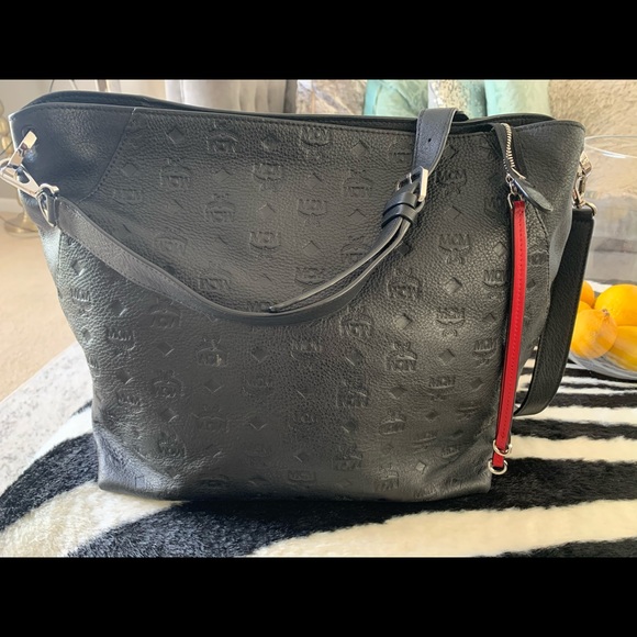 MCM Klara Large Leather Hobo - Picture 2 of 6